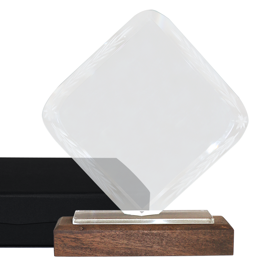 trophée en verre et bois forme rhombique